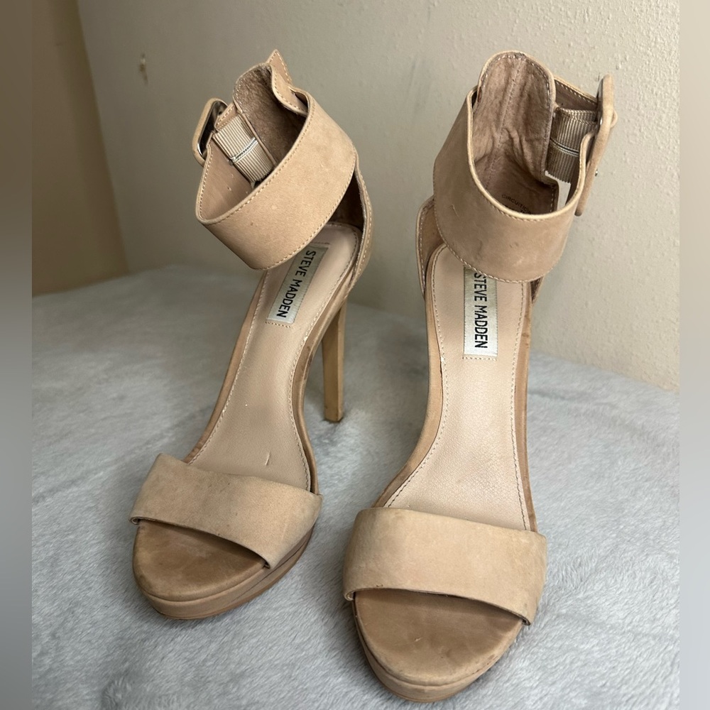 Steve Madden Tan Heels Size 7